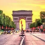 4 Suites, Av Des Champs-elysees * פריז