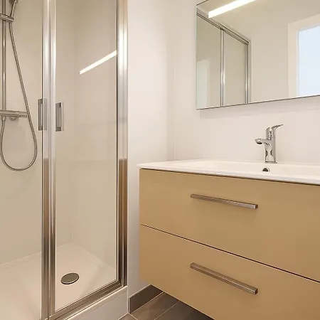 Apartment 8 Chambres, Av Des Champs-elysees