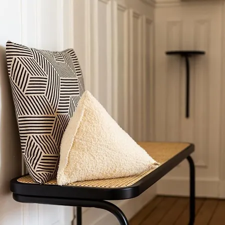 8 Chambres, Av Des Champs-elysees Apartment *