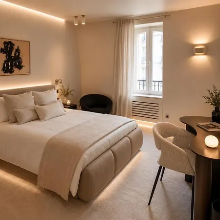 Av Des Champs-elysees, Arc De Triomphe - 12 Guests Appartement *