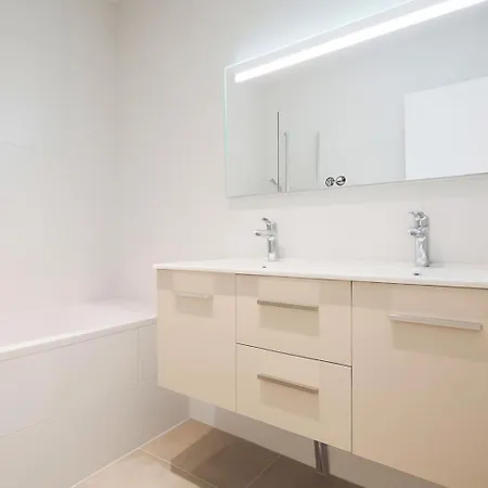 4 Suites, Av Des Champs-elysees 公寓 *